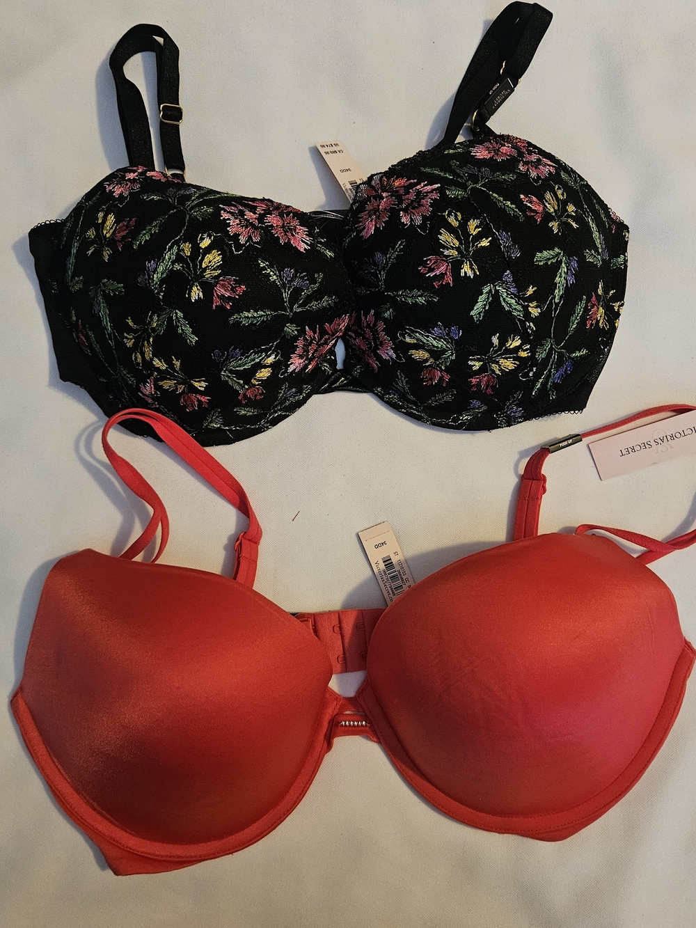 Victoria's Secret Black Floral and Fire Red Smooth Women’s Bras - Pack of 2